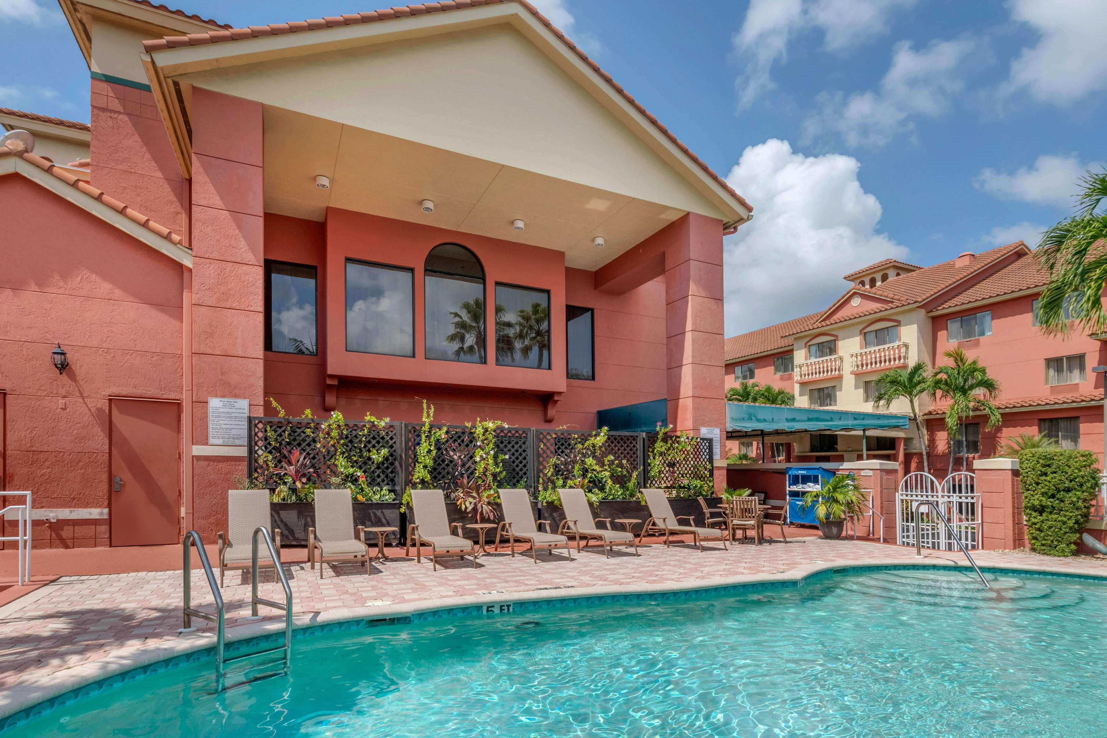 Best Western Plus Palm Beach Gardens Hotel & Suites And Conference Ct Exterior foto